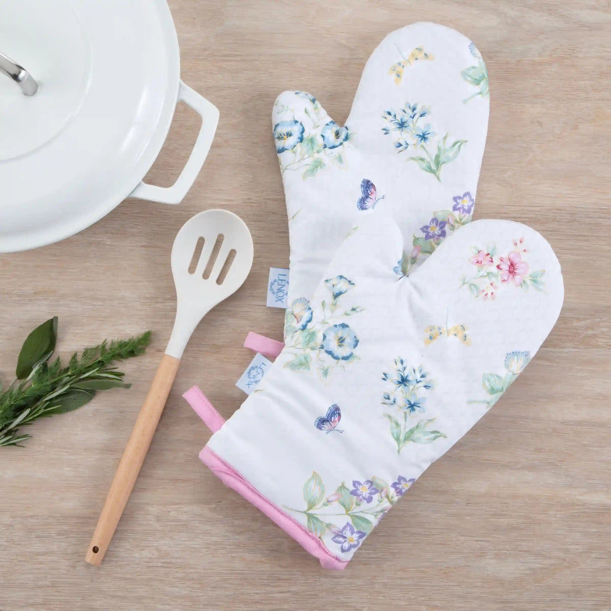 Butterfly Meadow Oven Mitts, Set of 2