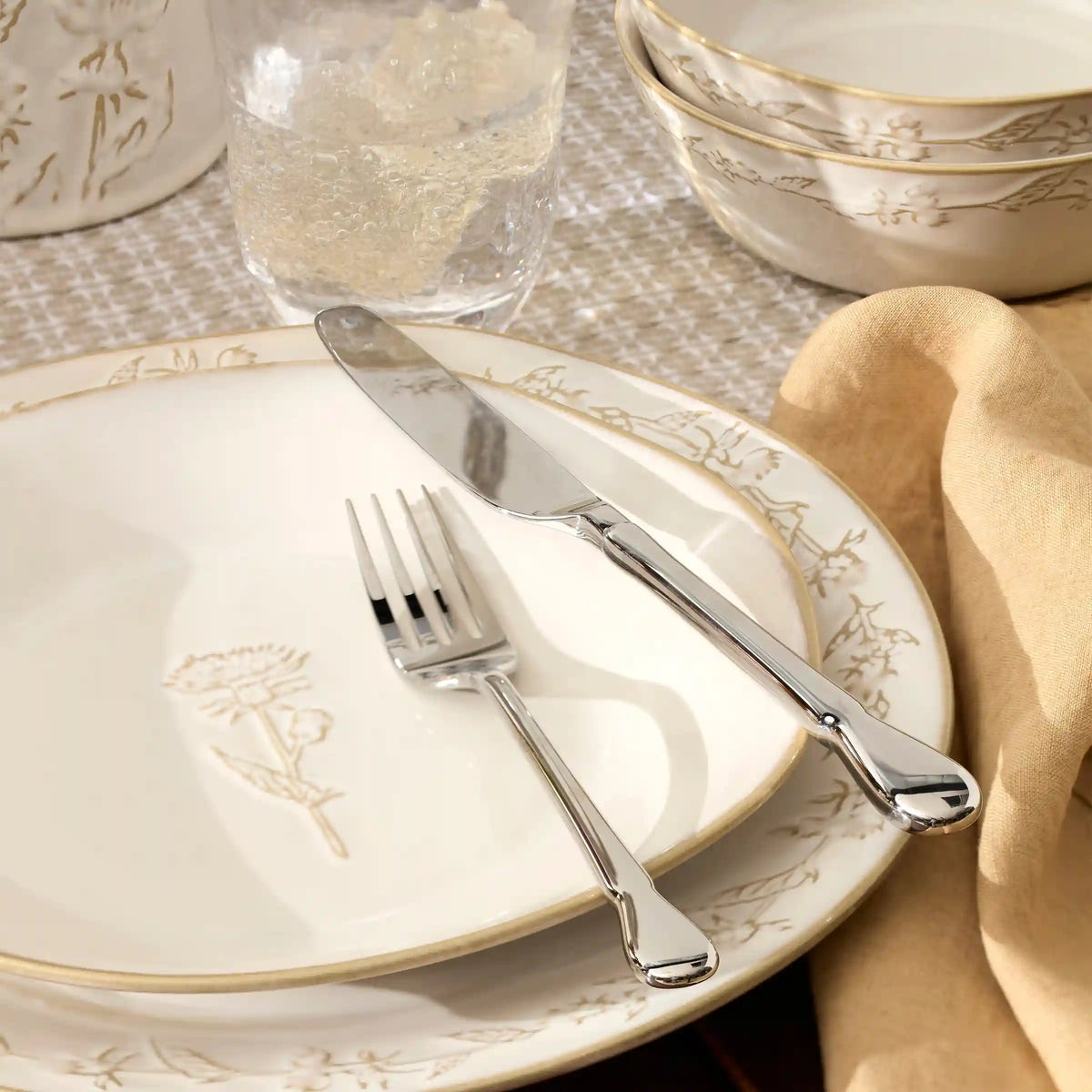 Homespun 16-Piece Dinnerware Set