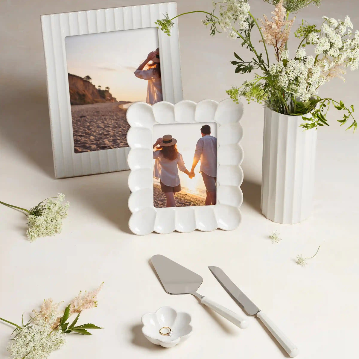 French Perle Scallop White Cylinder Vase