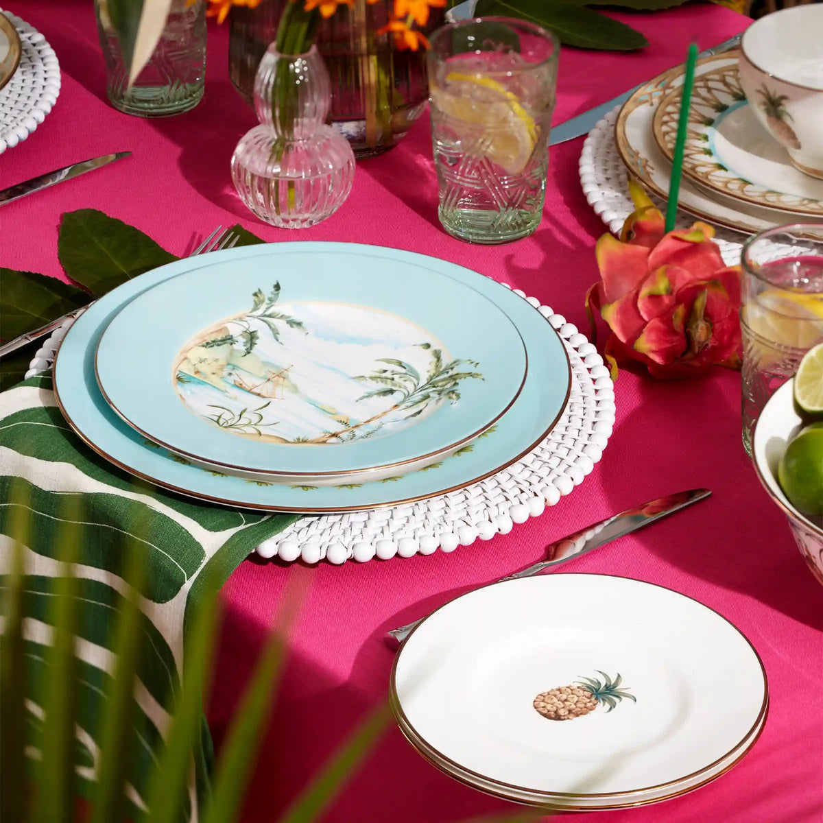 British Colonial Tradewind Accent Plate