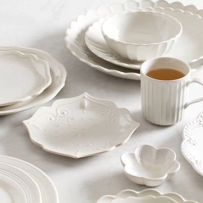 French Perle Scallop White 4-Piece Place Setting