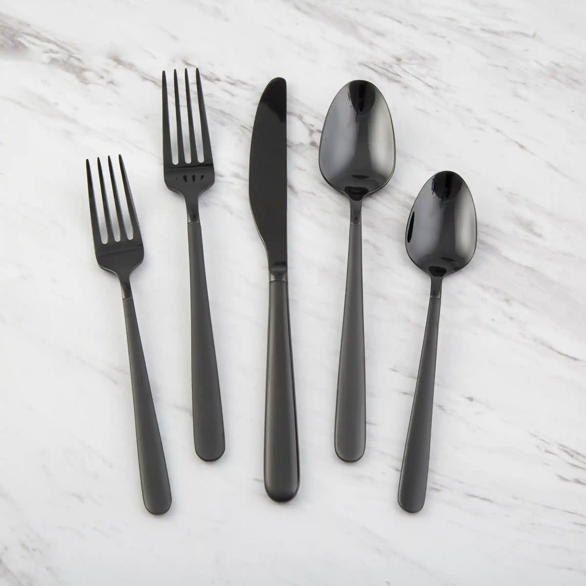 Quinn Black Sand Mirror 20-Piece Flatware Set