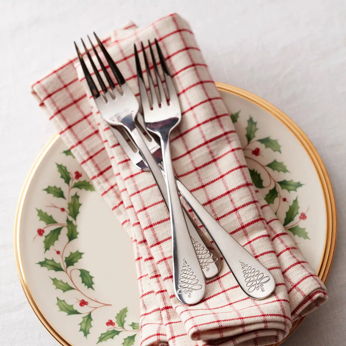 Noella 65-Piece Flatware Set