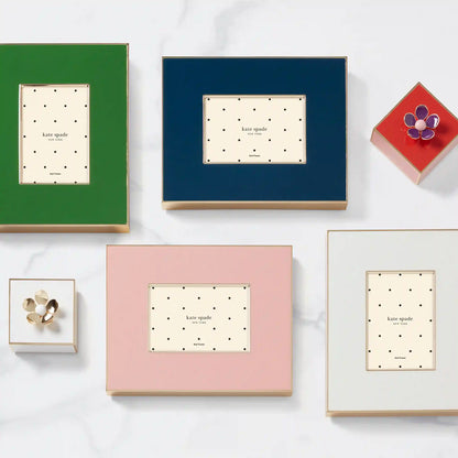 Make It Pop White 4x6 Photo Frame