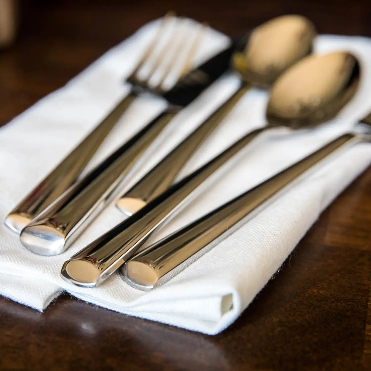 Gilda 20-Piece Flatware Set