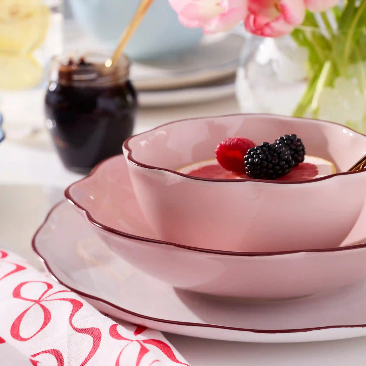 Garden Party Pink 16-Piece Dinnerware Set
