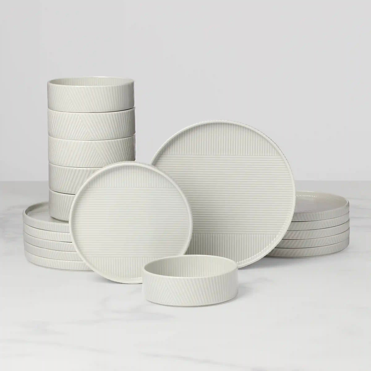 Modulus Vapor 18-Piece Dinnerware Set