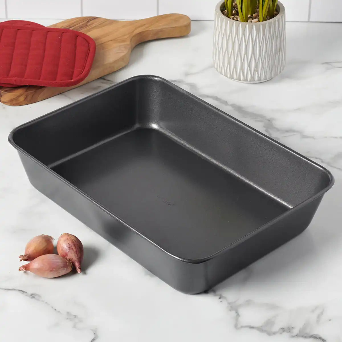 Bliss Bakeware 14" Roasting Pan