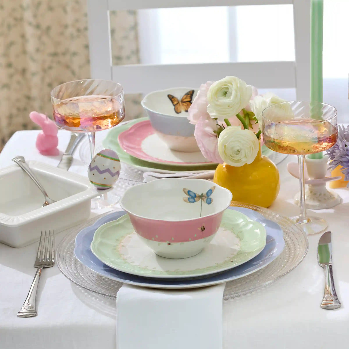 Butterfly Meadow Colors 18-Piece Dinnerware Set