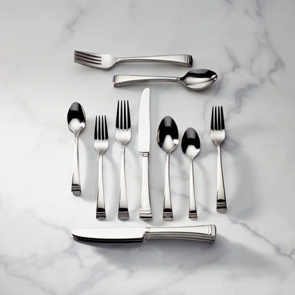 Federal Platinum 20-Piece Flatware Set