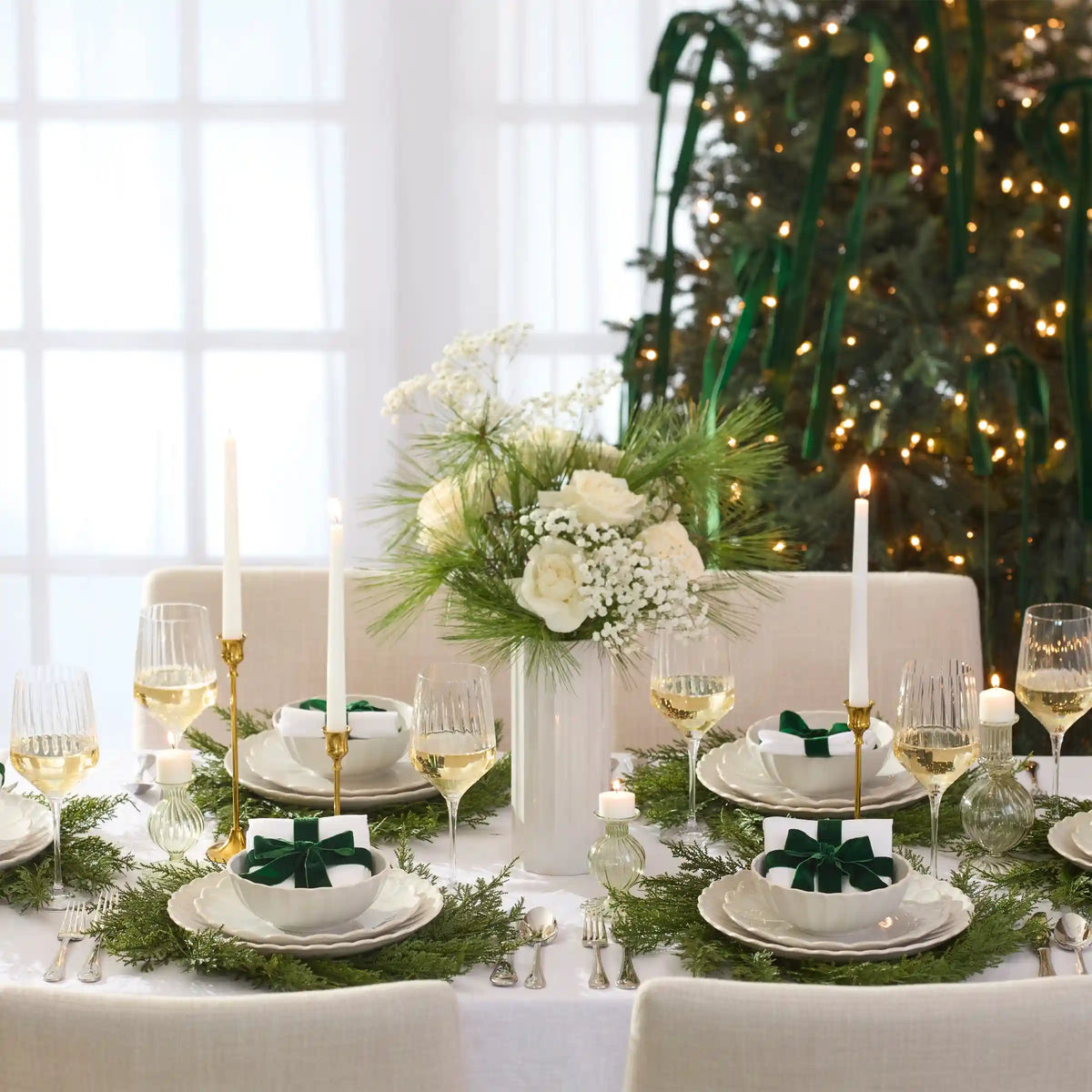 French Perle Scallop White 4-Piece Place Setting